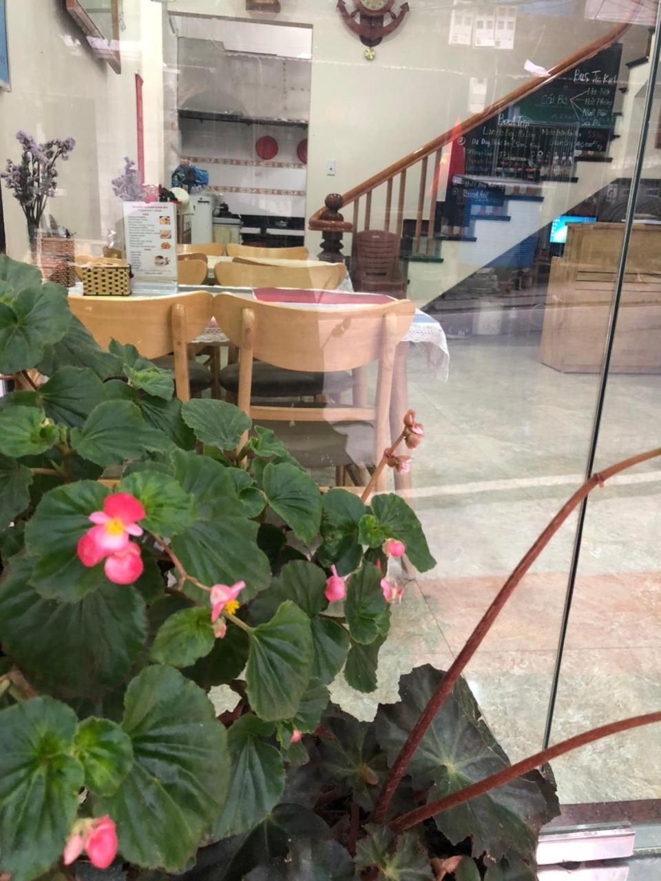 Nhatmaihostel Dong Khe Sau エクステリア 写真